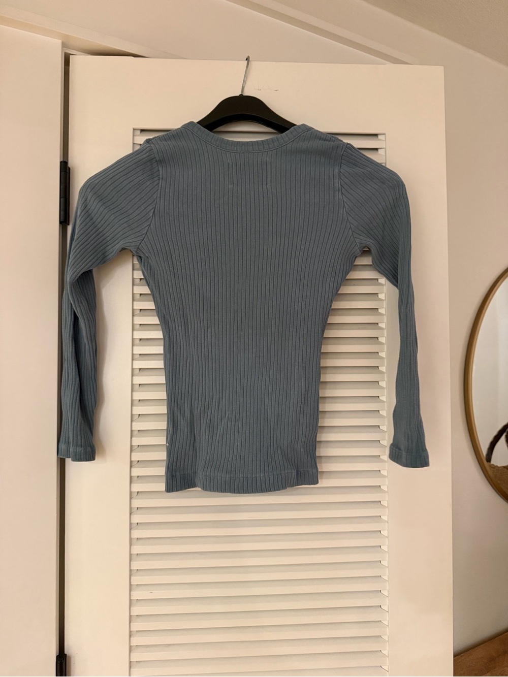 Citizens Of Humanity Ribbed V-Neck Button Long Sleeve Top - Dusty Blue - Picture 2 of 4